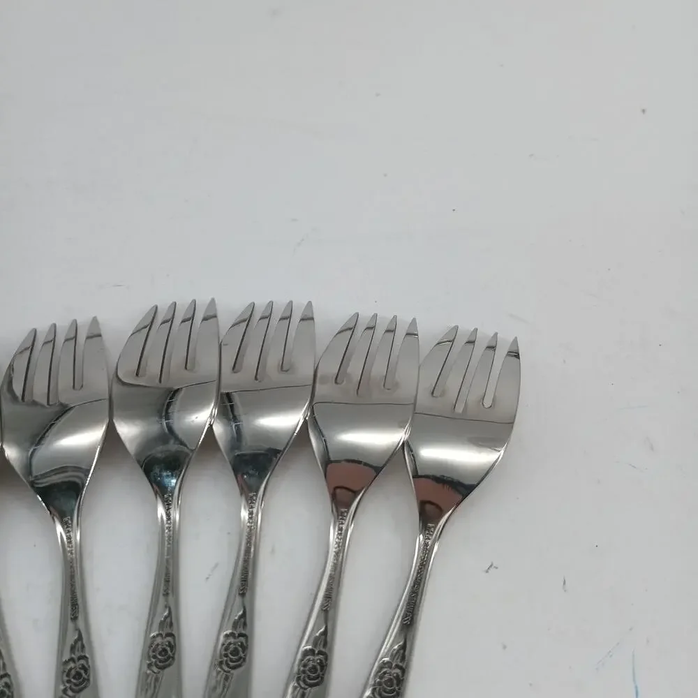 8X SF Oneida LA ROSE Salad Forks Rogers Premier Stainless
